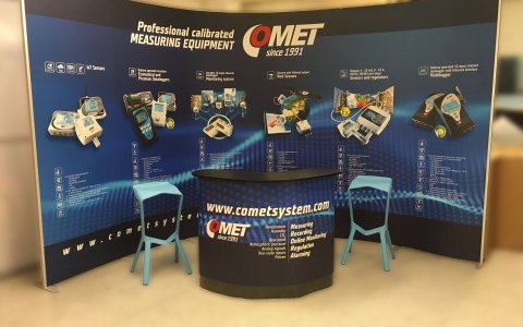 ISOframe wave, expocase, židle Miura - Omet